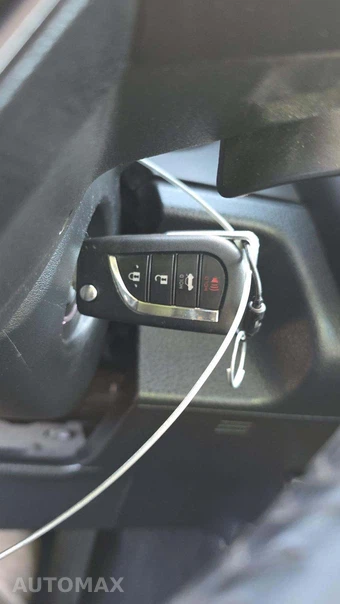 2024 Toyota Camry SE - miniatura 17