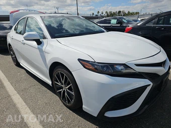 2024 Toyota Camry SE - miniatura 3