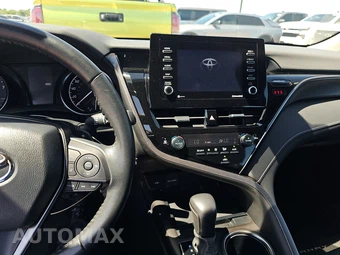 2024 Toyota Camry SE - miniatura 11