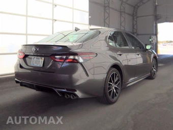 2024 Toyota Camry SE - miniatura 4