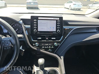 2024 Toyota Camry SE - miniatura 11