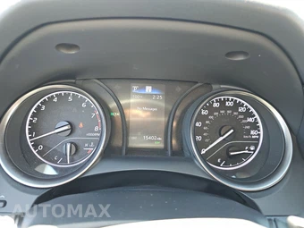 2024 Toyota Camry SE - miniatura 12