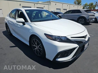 2024 Toyota Camry SE - miniatura 3