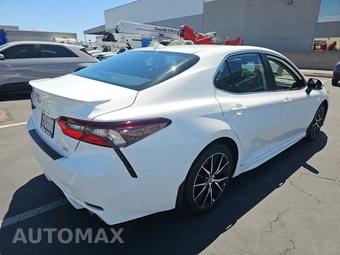 2024 Toyota Camry SE - miniatura 4