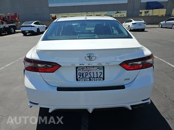 2024 Toyota Camry SE - miniatura 5