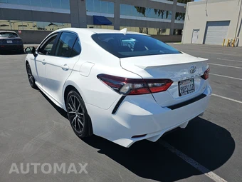 2024 Toyota Camry SE - miniatura 6