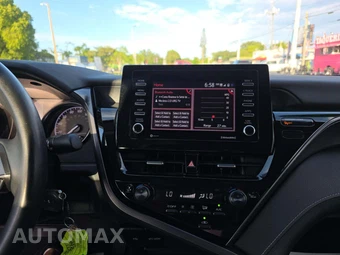 2024 Toyota Camry SE - miniatura 7