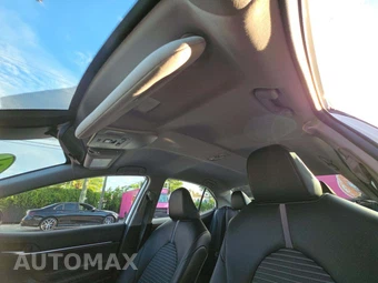 2024 Toyota Camry SE - miniatura 8