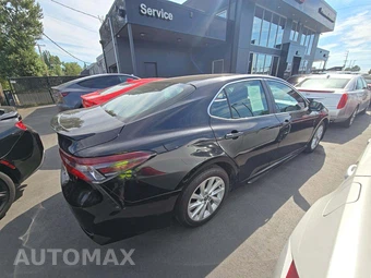 2024 Toyota Camry SE - miniatura 3