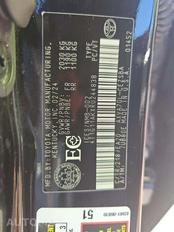 2024 Toyota Camry SE - miniatura 2
