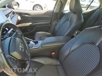 2024 Toyota Camry SE - miniatura 3