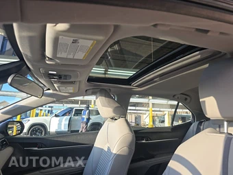 2024 Toyota Camry SE - miniatura 18