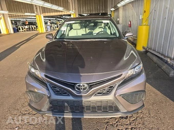 2024 Toyota Camry SE - miniatura 2