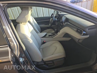 2024 Toyota Camry SE - miniatura 8