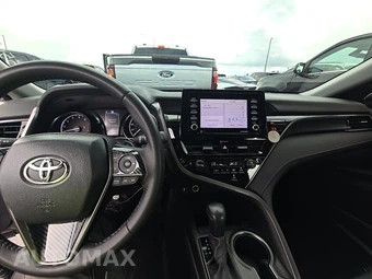 2024 Toyota Camry SE - miniatura 11