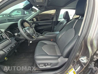 2024 Toyota Camry SE - miniatura 7