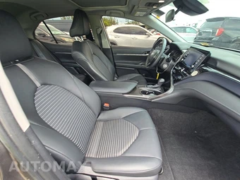 2024 Toyota Camry SE - miniatura 8