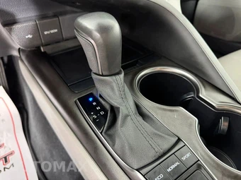 2024 Toyota Camry SE - miniatura 20