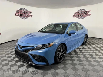 2024 Toyota Camry SE - miniatura 3