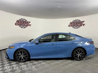 2024 Toyota Camry SE - miniatura 4