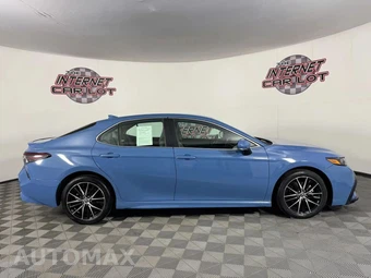 2024 Toyota Camry SE - miniatura 8