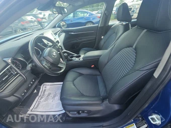 2024 Toyota Camry SE - miniatura 7