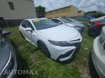 2024 Toyota Camry SE - miniatura 4