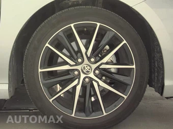 2024 Toyota Camry SE - miniatura 10