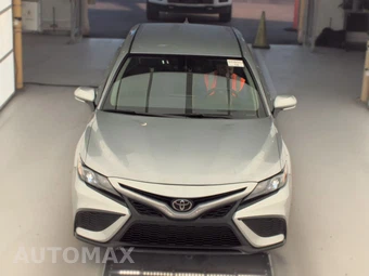 2024 Toyota Camry SE - miniatura 2