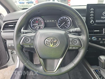 2024 Toyota Camry SE - miniatura 10