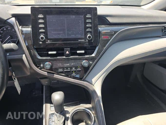 2024 Toyota Camry SE - miniatura 10