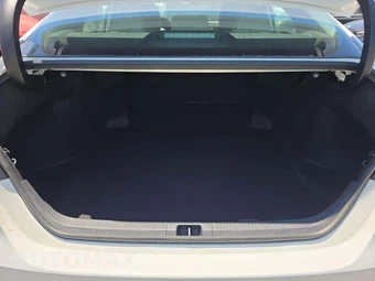 2024 Toyota Camry SE - miniatura 14