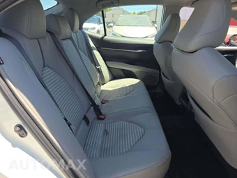 2024 Toyota Camry SE - miniatura 16
