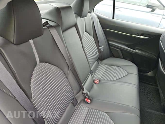 2024 Toyota Camry SE - miniatura 16