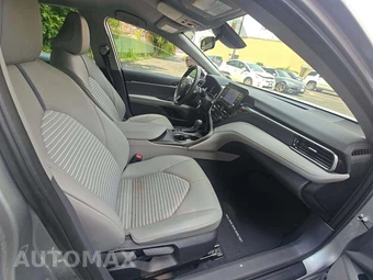 2024 Toyota Camry SE - miniatura 18