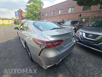 2024 Toyota Camry SE - miniatura 2