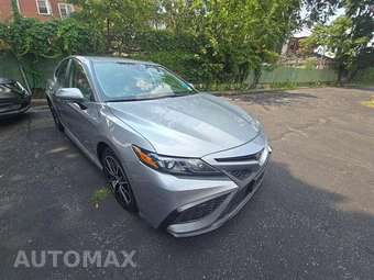 2024 Toyota Camry SE - miniatura 4