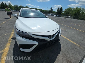 2024 Toyota Camry SE - miniatura 2