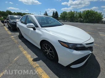 2024 Toyota Camry SE - miniatura 3