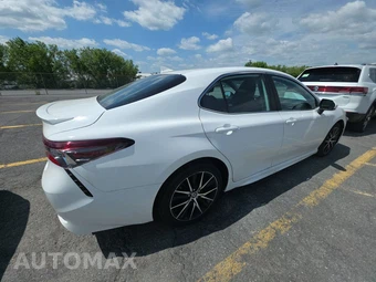 2024 Toyota Camry SE - miniatura 4