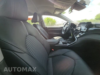 2024 Toyota Camry SE - miniatura 8