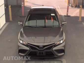 2024 Toyota Camry SE - miniatura 2