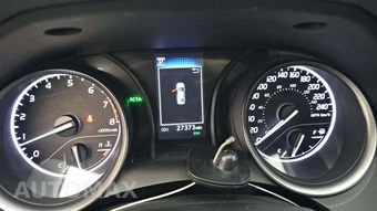 2024 Toyota Camry SE - miniatura 24