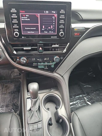 2024 Toyota Camry SE - miniatura 11