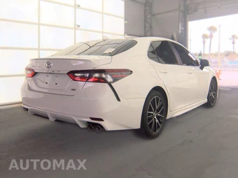 2024 Toyota Camry SE - miniatura 4