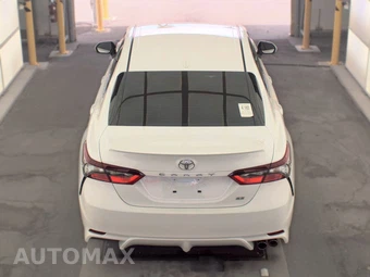 2024 Toyota Camry SE - miniatura 5
