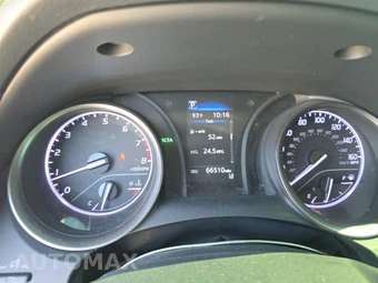 2024 Toyota Camry SE - miniatura 18
