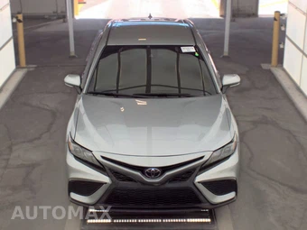 2024 Toyota Camry SE - miniatura 2