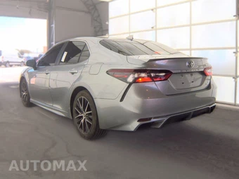 2024 Toyota Camry SE - miniatura 8