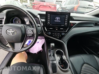 2024 Toyota Camry SE - miniatura 11